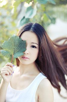 两个女儿和爸爸的搞笑视频