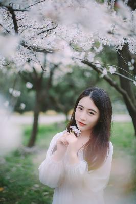 图书馆的女朋友