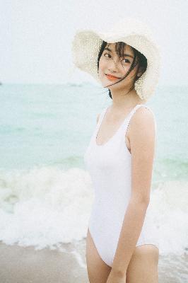 红楼梦电影徐锦江